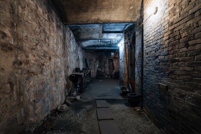 Beneath the Streets: Seattle Underground History Tour