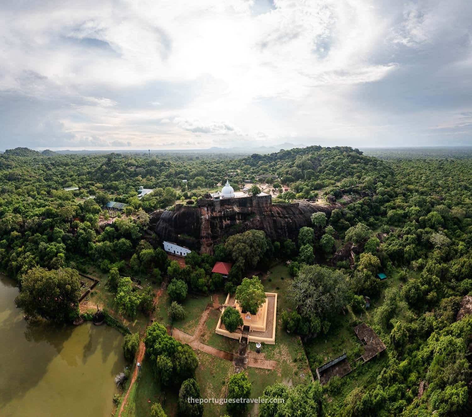 Kataragama Sacred Temple & Yala Combo: Culture Meets Wilderness