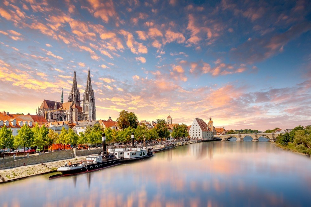 Regensburg Cathedral and the Stone Bridge — Gothic spires and Germany's oldest bridge