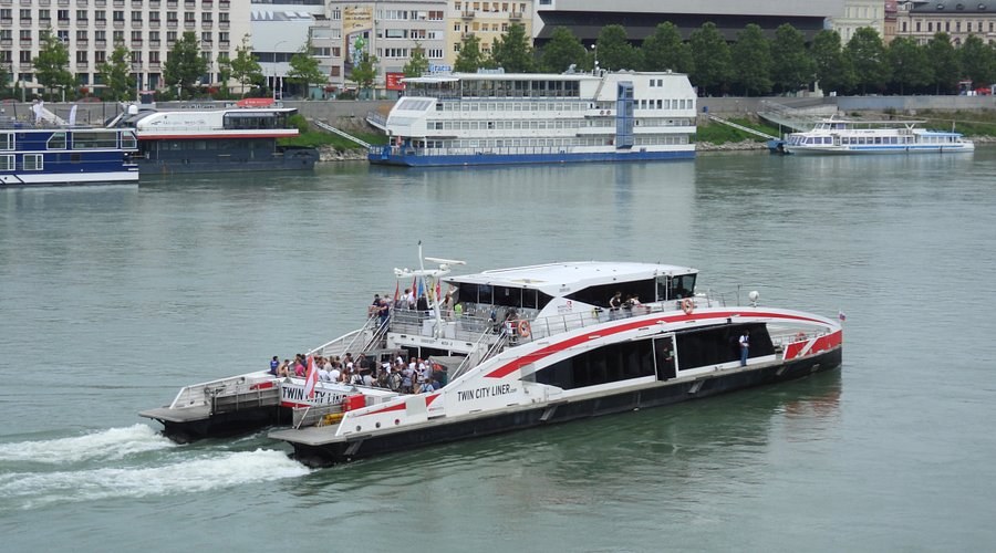 Day-trip to Vienna by Twin City Liner catamaran