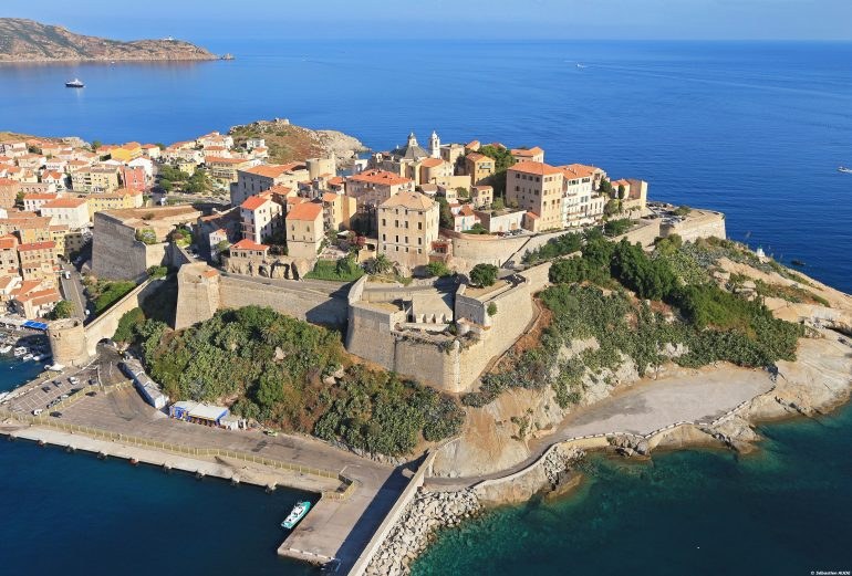 Calvi Citadel: Private Guided History Walk & Panoramic Ramparts