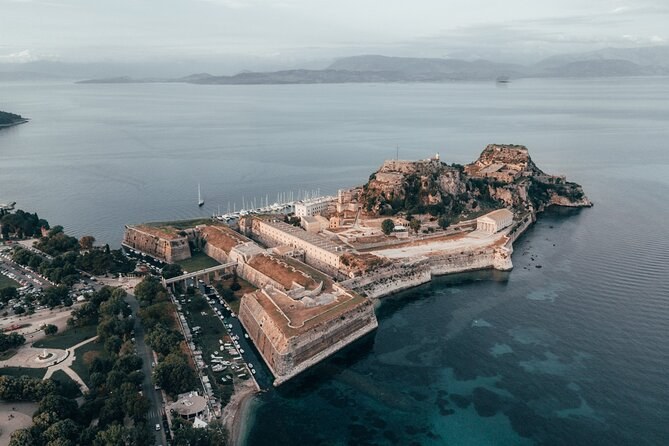 Corfu Old Town: Private UNESCO Walking Tour & Venetian Citadel