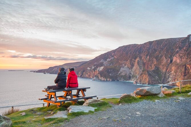 Sliabh Liag Cliffs: Guided Summit & Shuttle Experience