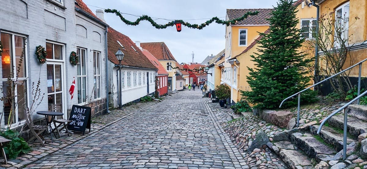 Ebeltoft Day Trip: Cobblestones, Frigate & Glass Artisans