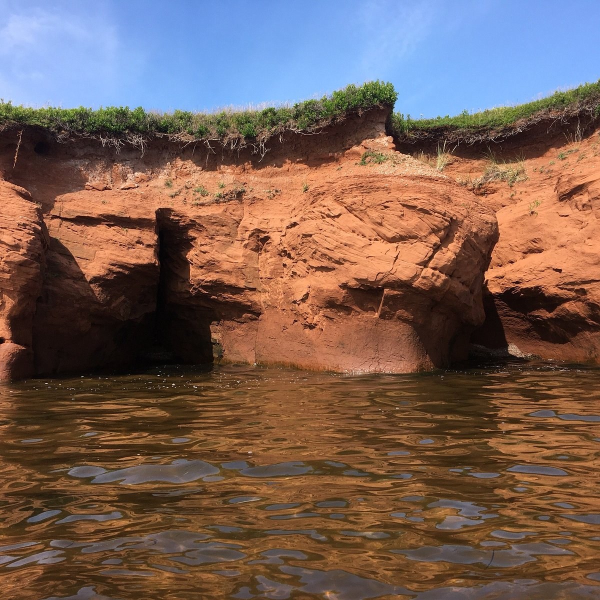 Aerosport: Paragliding Over the Red Cliffs & Dunes