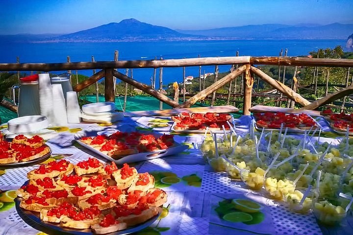 Sorrento Old Town Food & Limoncello Masterclass