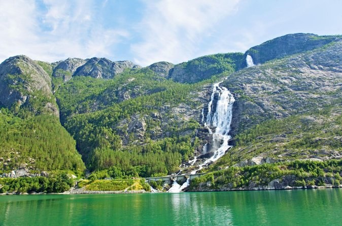 Åkrafjorden & Langfoss Waterfall: Private Scenic Day Tour
