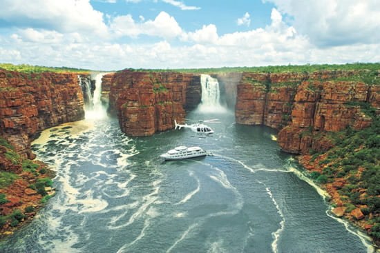 King George Falls Helicopter Flight: Gorge & Waterfall Aerial Panorama