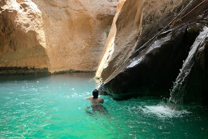 Bimmah Sinkhole & Wadi Shab: Private Luxury 4WD Day Trip