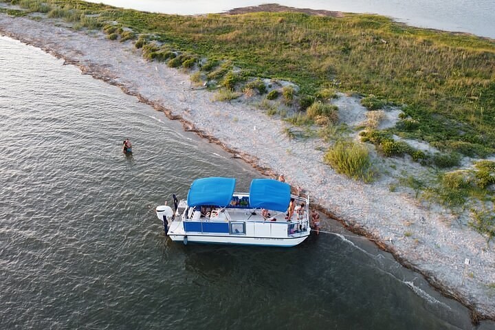 Folly Beach Eco Boat: Dolphin Watch, Morris Island & Wild Coast
