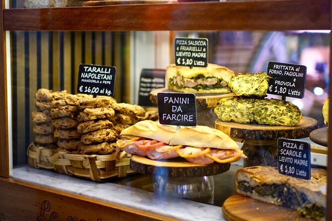 Naples: Private Food & Wine Tour of the Historic Centro Storico