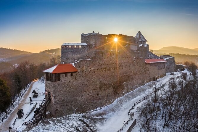 Visegrád Castle Hike with Sauna & Danube Beach: Wilderness & Wellness