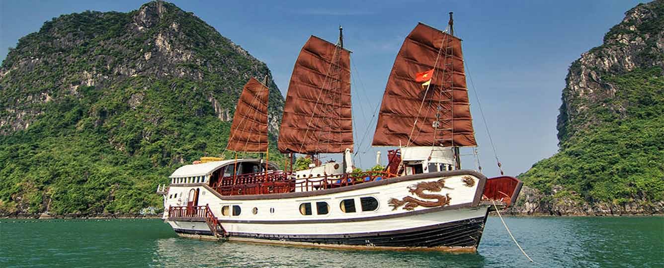 Halong Bay: Private Luxury Junk Overnight Cruise