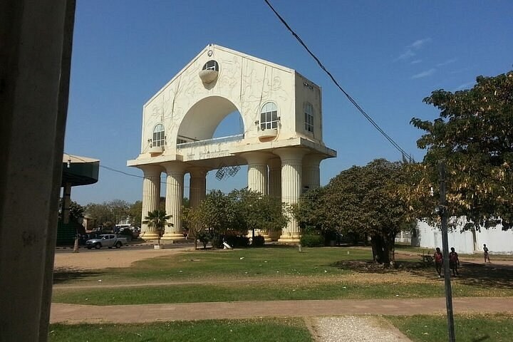 Banjul City Heritage: Arch 22, National Museum & Crocodile Pool
