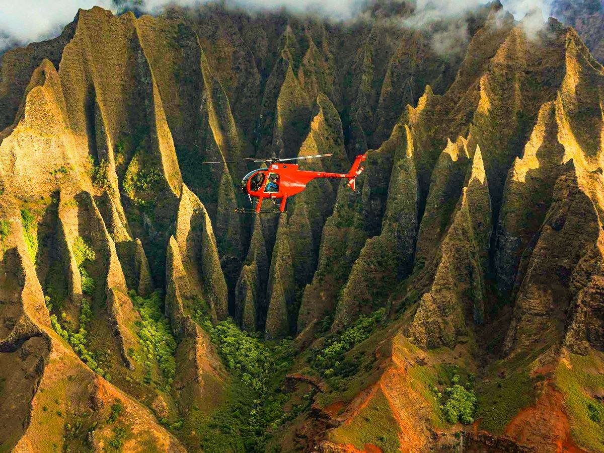 Private Helicopter Flight: Doors-Off Over Oahu's Volcanic Peaks & Na Pali Coast