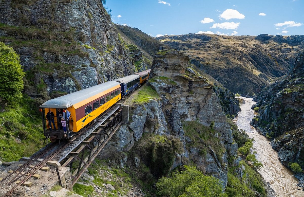 Taieri Gorge Wilderness Railway: Otago's Grand Scenic Journey