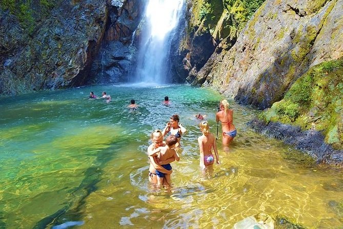 Navua River: Tubing, Waterfall Swim & Village Feast