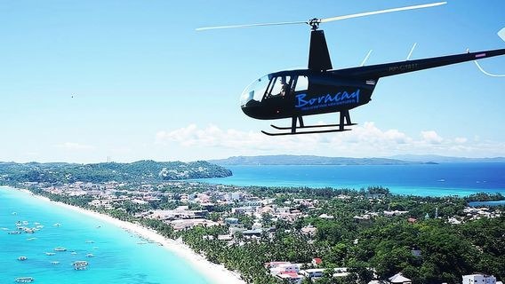Helicopter Tour: Boracay from 1,000 Feet