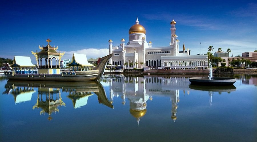 Sultan Omar Ali Saifuddien Mosque: Private Guided Tour