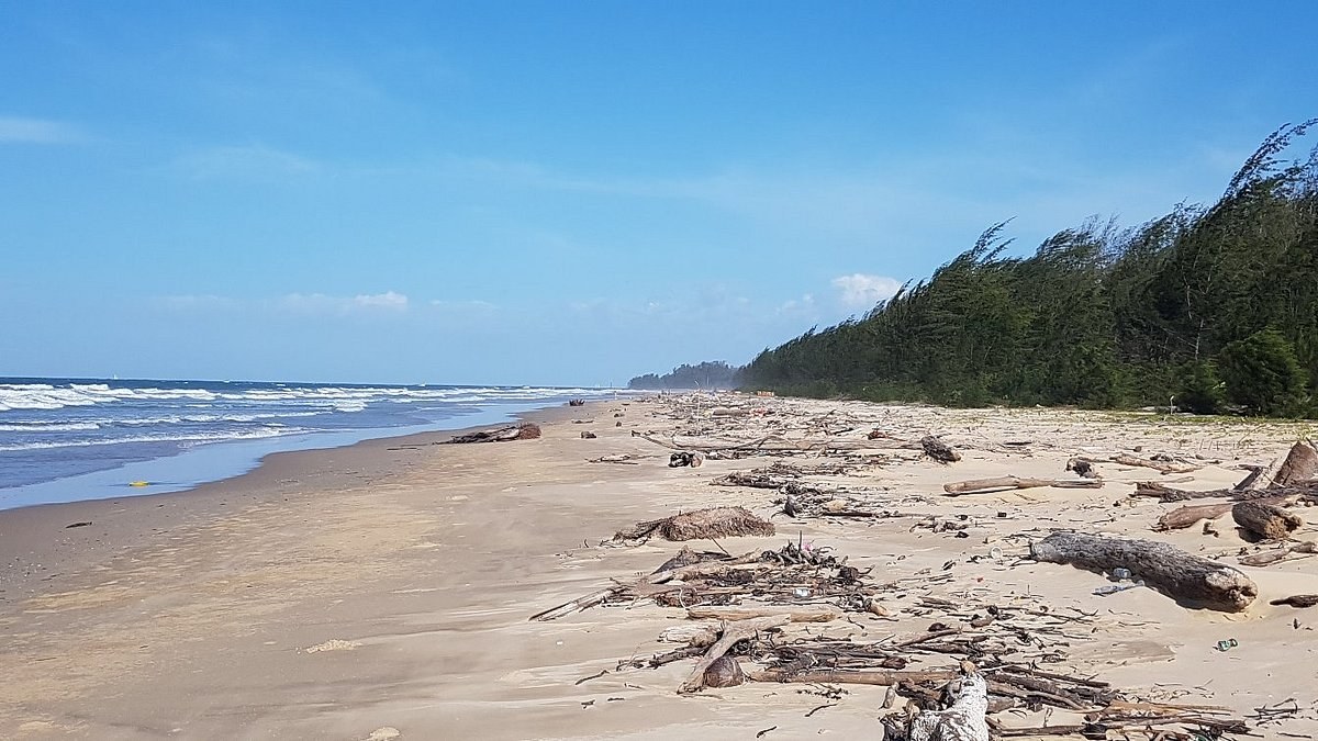 Muara Beach: Private Luxury Half-Day Escape