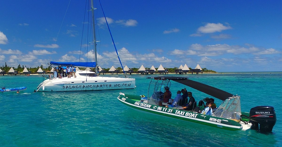 Dal'Océan Catamaran: Private Lagoon Sailing & Snorkel