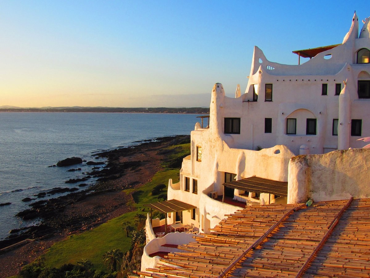 Casa Pueblo: Casapueblo Museum & Sunset Cocktail Experience