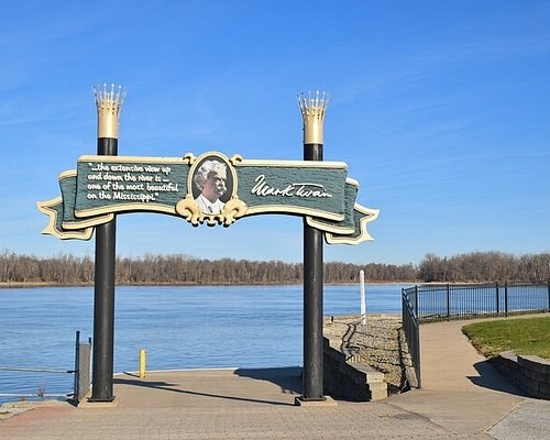 Hannibal History & Architecture Guided Walking Tour