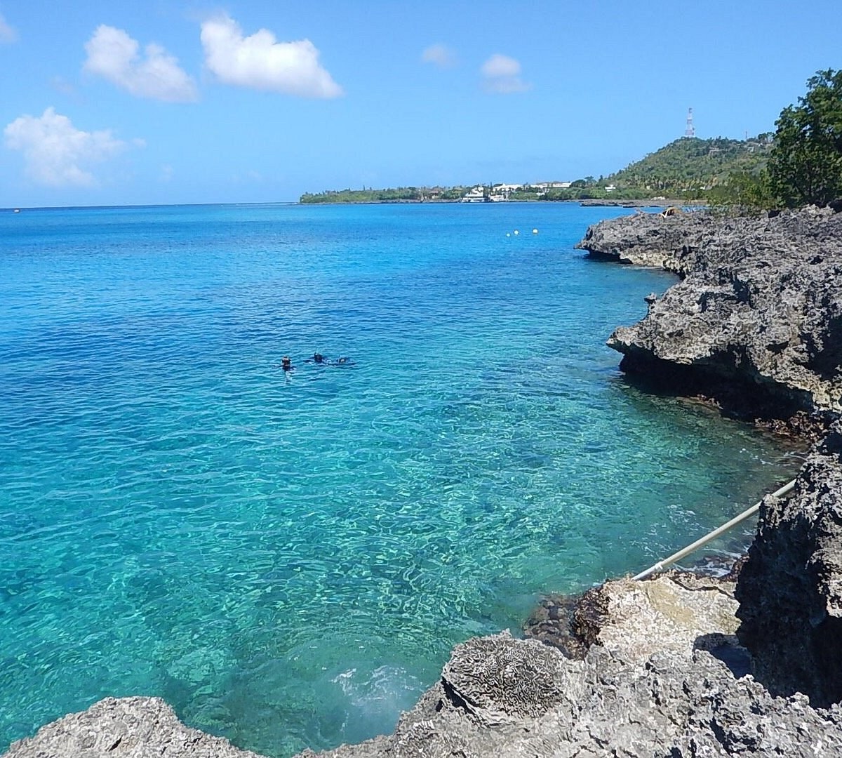 La Piscinita & Rocky Cay: Snorkel the Island's Secret Natural Pool