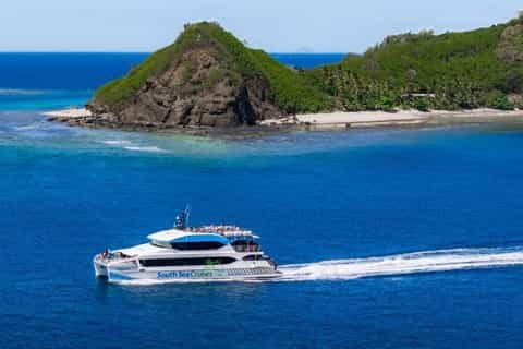 Yasawa Islands: Private Day Sail Aboard a Luxury Catamaran