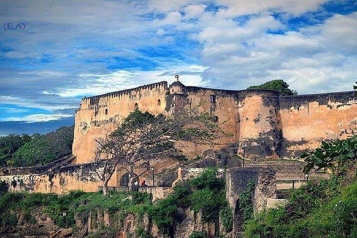 Fort Jesus & Old Town Mombasa: Private Expert-Led Walking History Tour