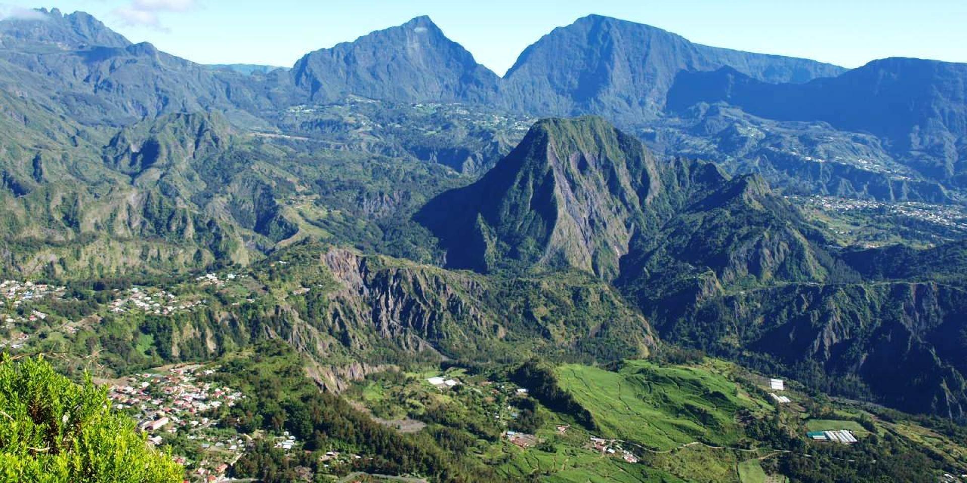 Réunion Island: Private Cirque de Cilaos Volcanic Highlands Trek