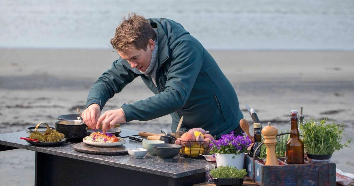 Coastal Cuisine Masterclass: Skagerrak Seafood with a Local Chef