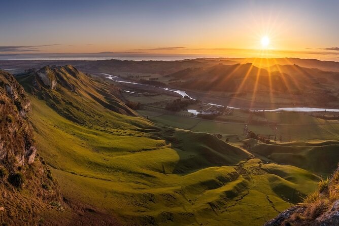 Te Mata Peak & Scenic Hawke's Bay Private Explorer Tour