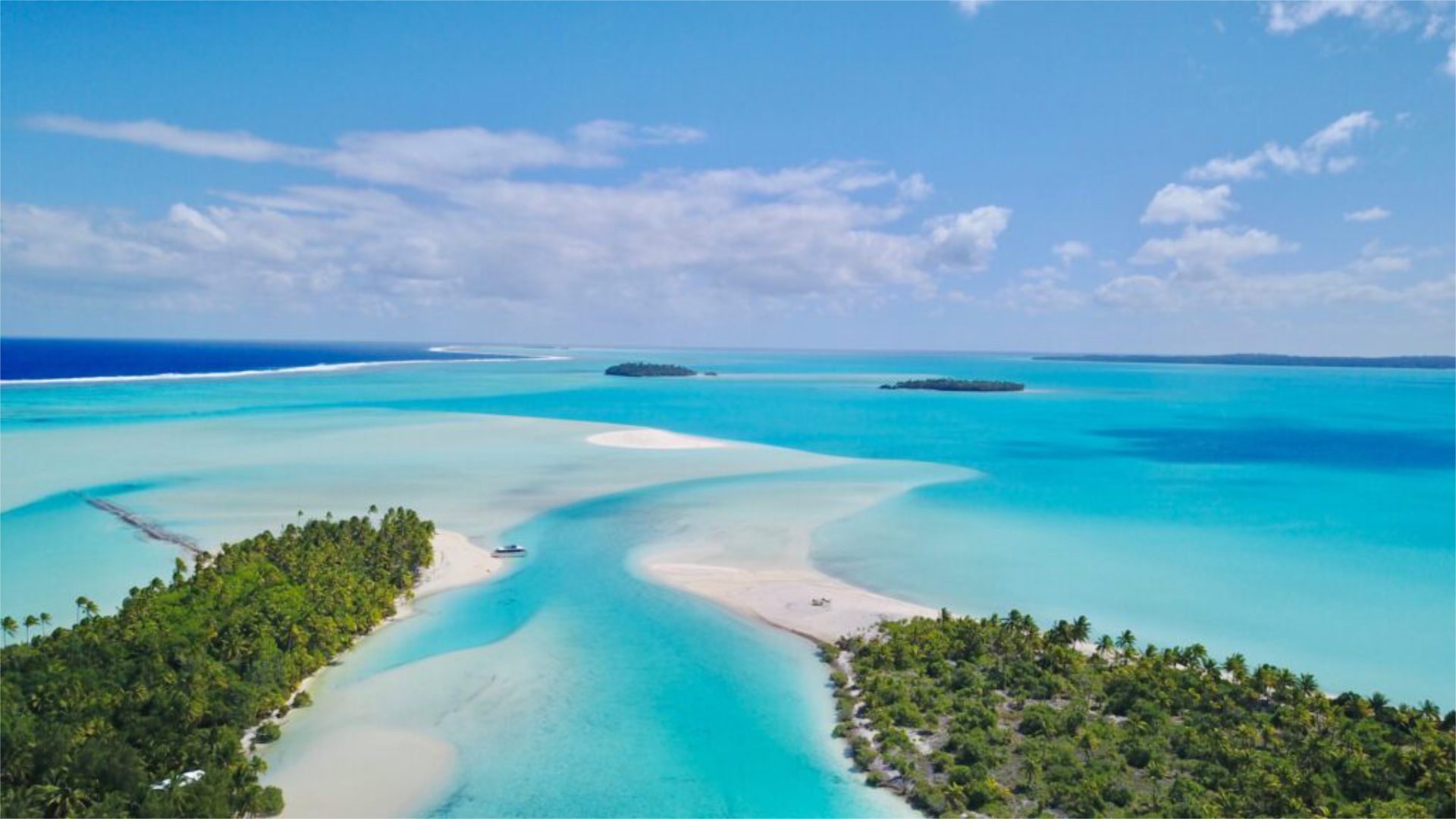 Aitutaki Lagoon Day Flight: World's Most Beautiful Lagoon