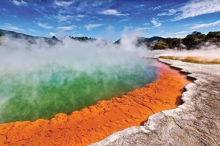 Wai-O-Tapu Thermal Wonderland: Private Guided Discovery