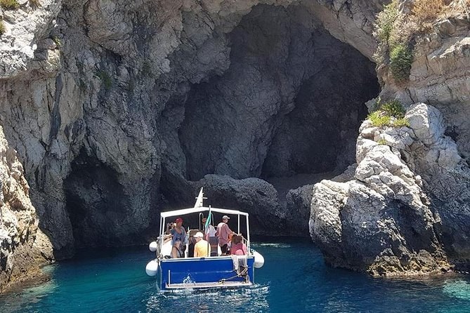 Isola Bella & Blue Grotto Boat Tour with Snorkelling