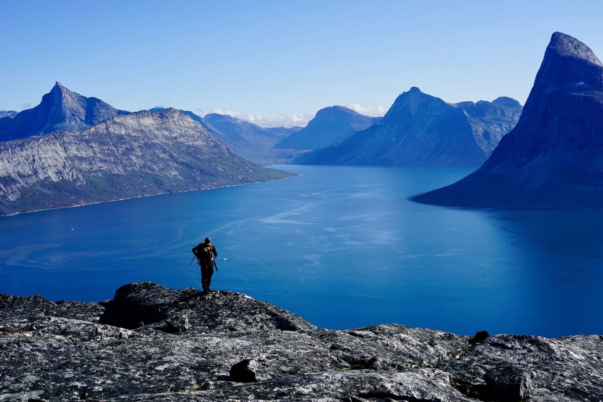 Guided Coastal Hike: Cliffs, Tundra & Panoramic Fjord Views