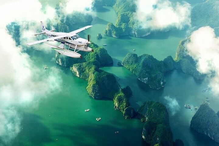 Halong Bay Seaplane Sightseeing: UNESCO World Heritage from the Air