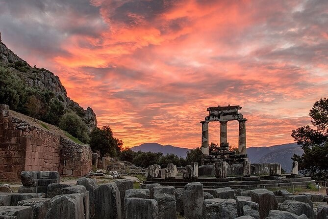 Private Delphi & Arachova Full-Day Excursion from Itea Port