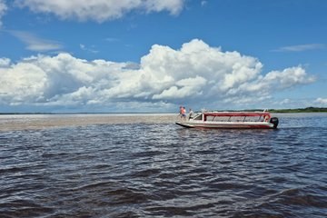 Meeting of the Waters & Rio Negro Boat Expedition