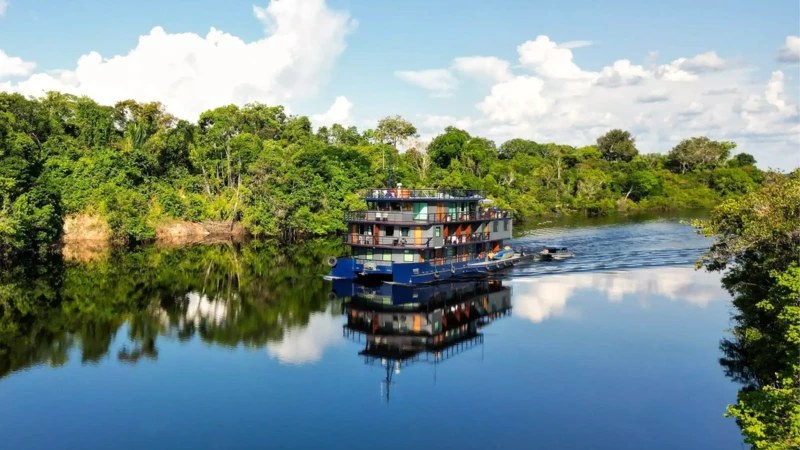 Anavilhanas Archipelago: Private Day Cruise into the Amazon Wild