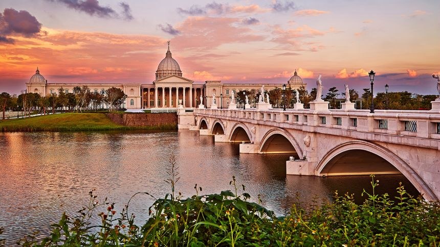Chimei Museum: World-Class Art & Violin Vaults in Tainan