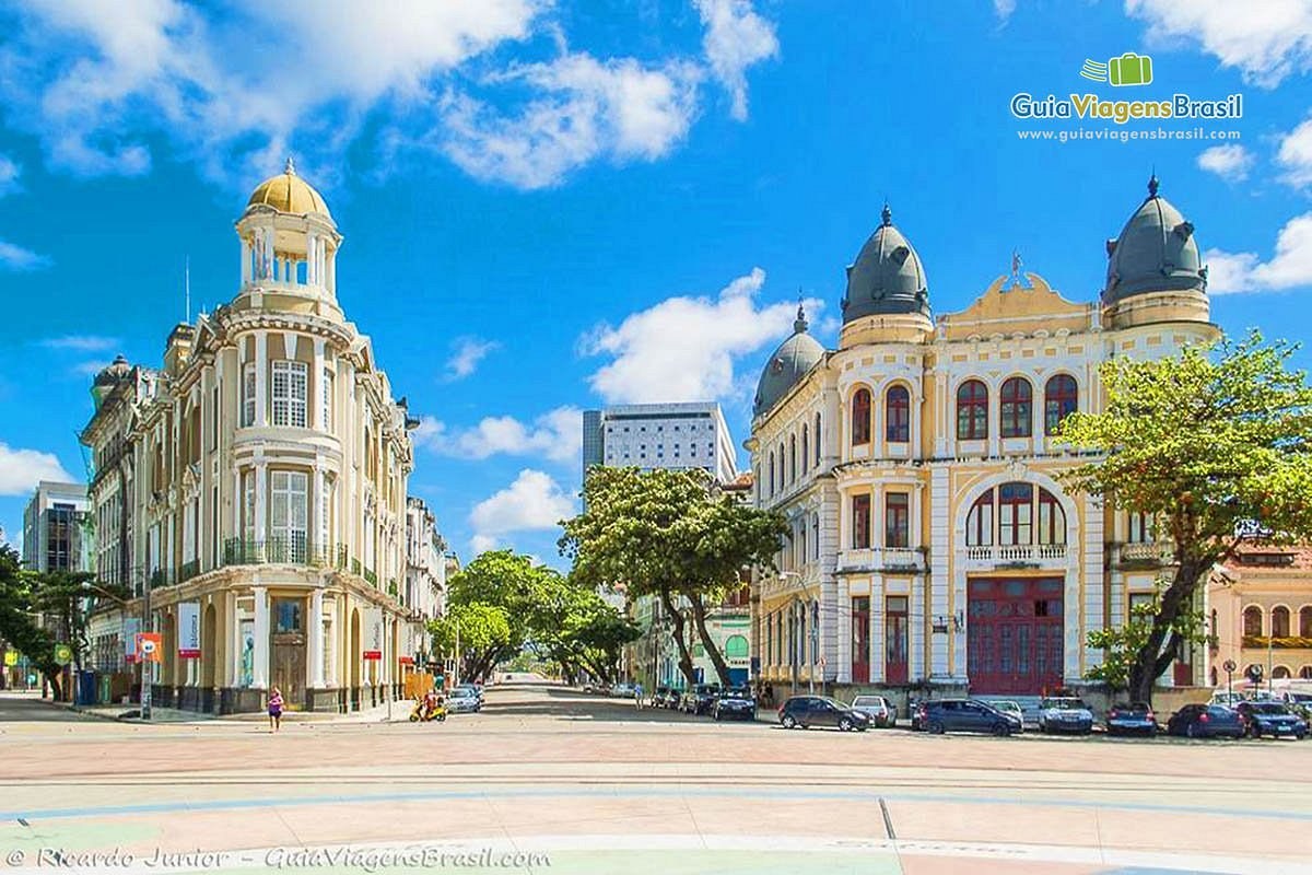 Recife Antigo Street Food & Maracatu Culture Walking Tour