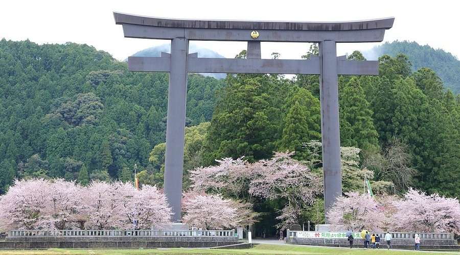 Kumano Hongu Taisha & Sacred Oyunohara Grand Torii