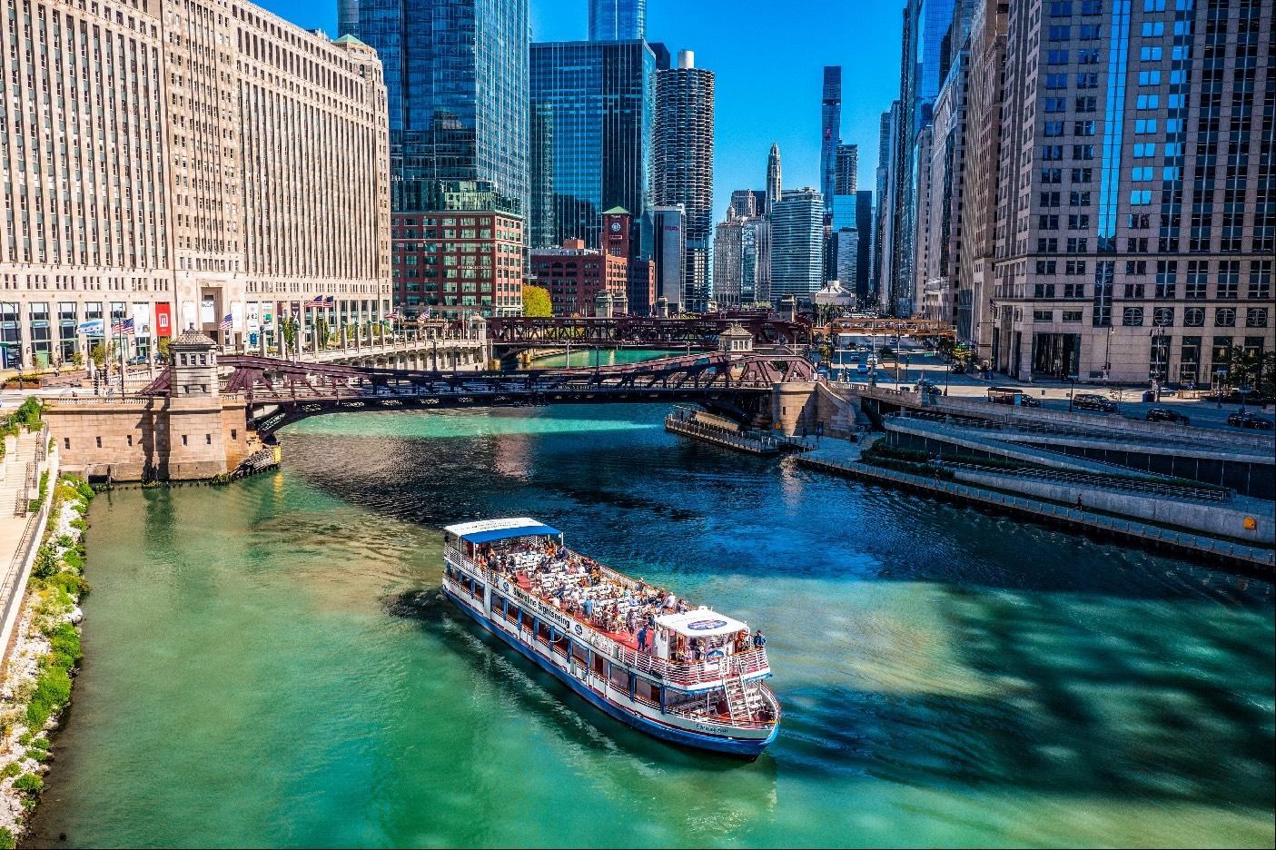 Shoreline Architecture River Boat Tour — Classic 75-Minute Cruise