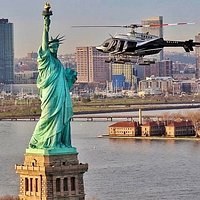Private Helicopter Flight Over Manhattan & the Statue of Liberty