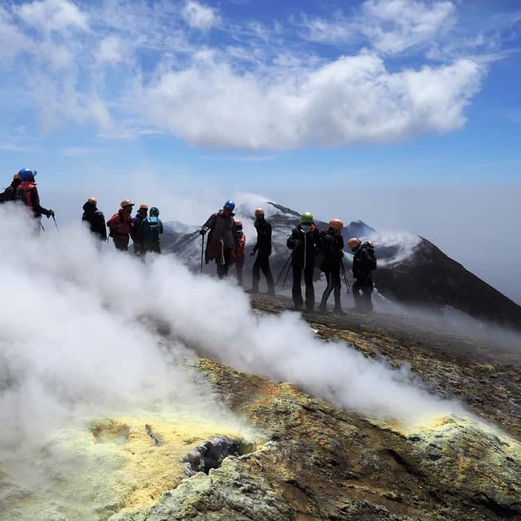 Mount Etna Summit Craters: Private 4x4 Volcanic Adventure