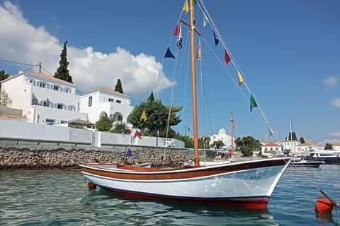 Spetses Island Boat Exploration: Private Kaïki Charter