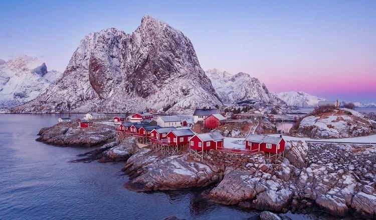 Svolvær–Reine Photographer's Dream Small-Group Tour