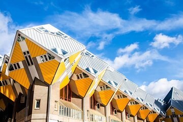 Rotterdam Architecture & Cube Houses: Private Walking Tour with Local Expert